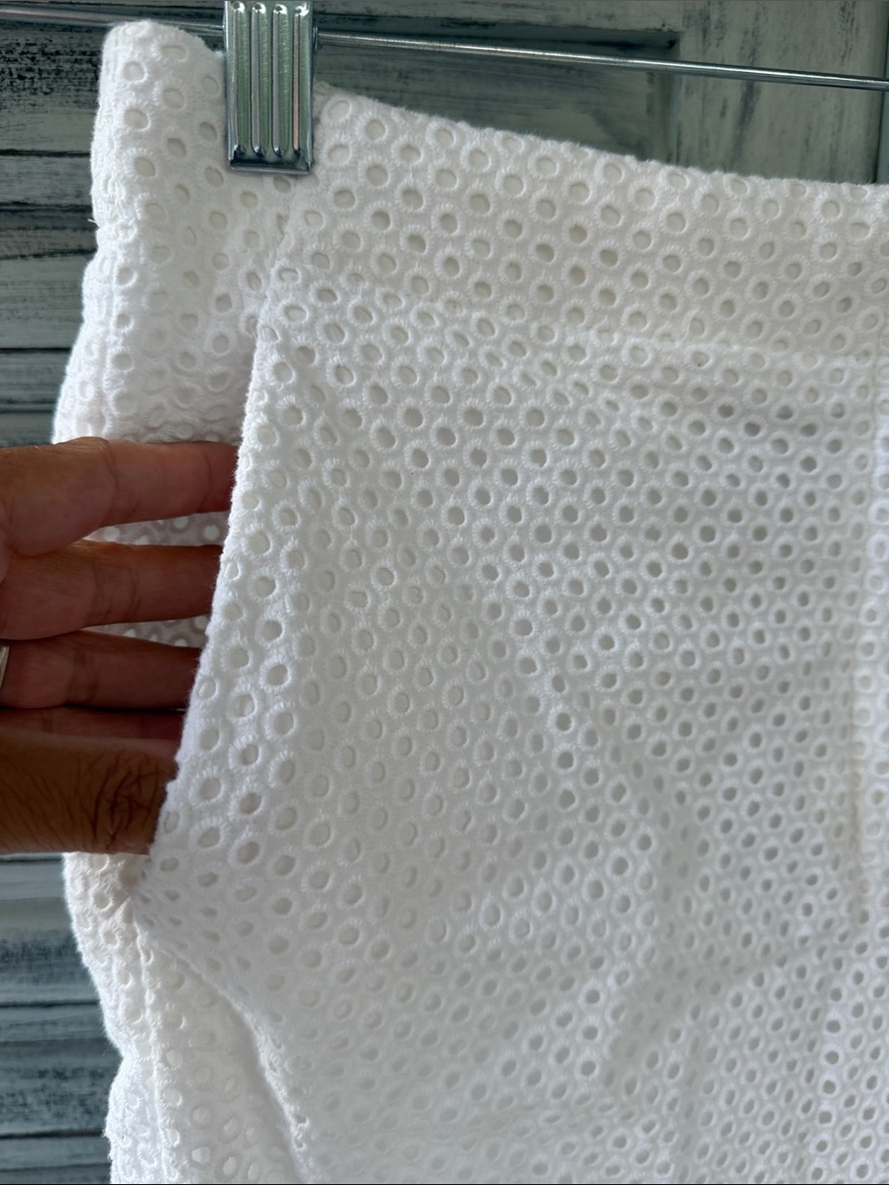 J. Crew White Eyelet Cropped Pants Size 10 - Picture 2 of 6